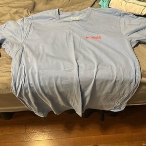 Columbia T-shirt